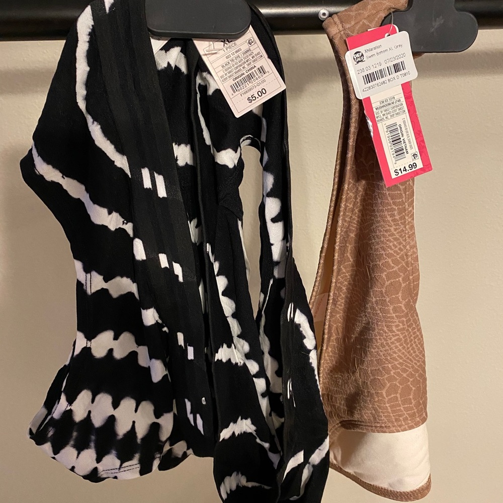 3 pair of women’s underwear